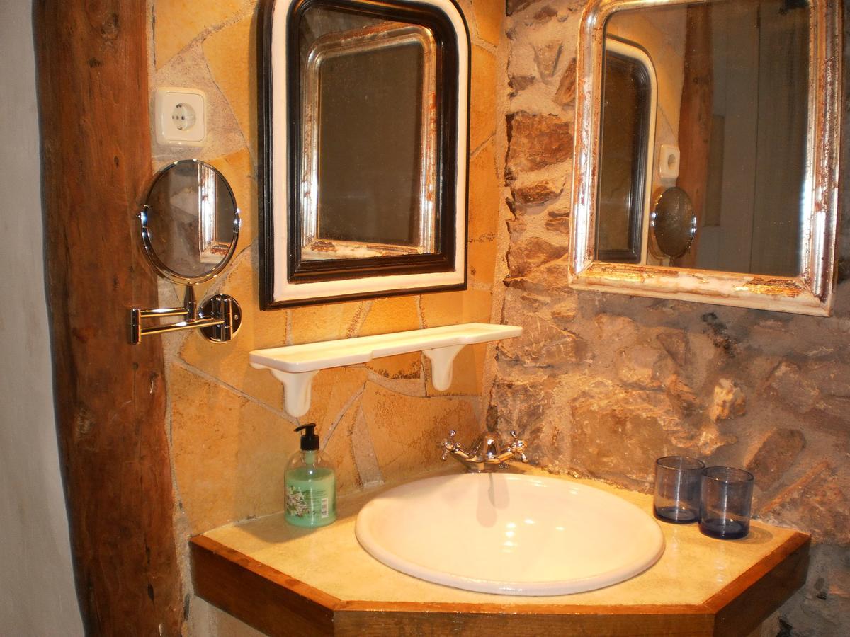 Larraenea Bed And Breakfast Lesaka Exterior foto